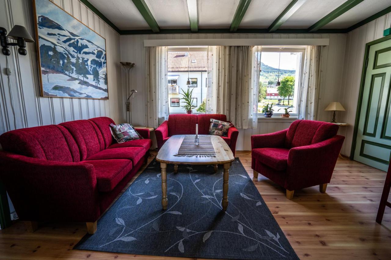 Innvik Fjordhotell Exterior foto